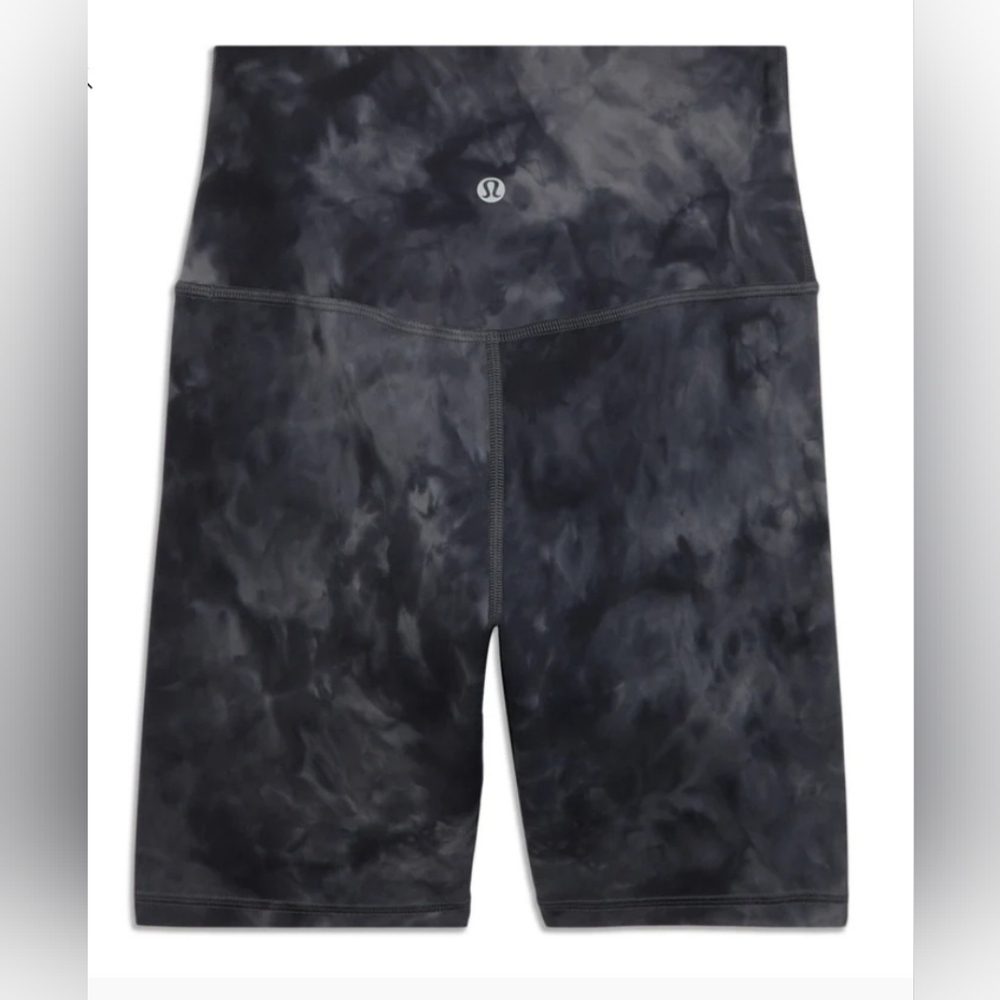 Lululemon Camo Align  Size 2 High Rise Short